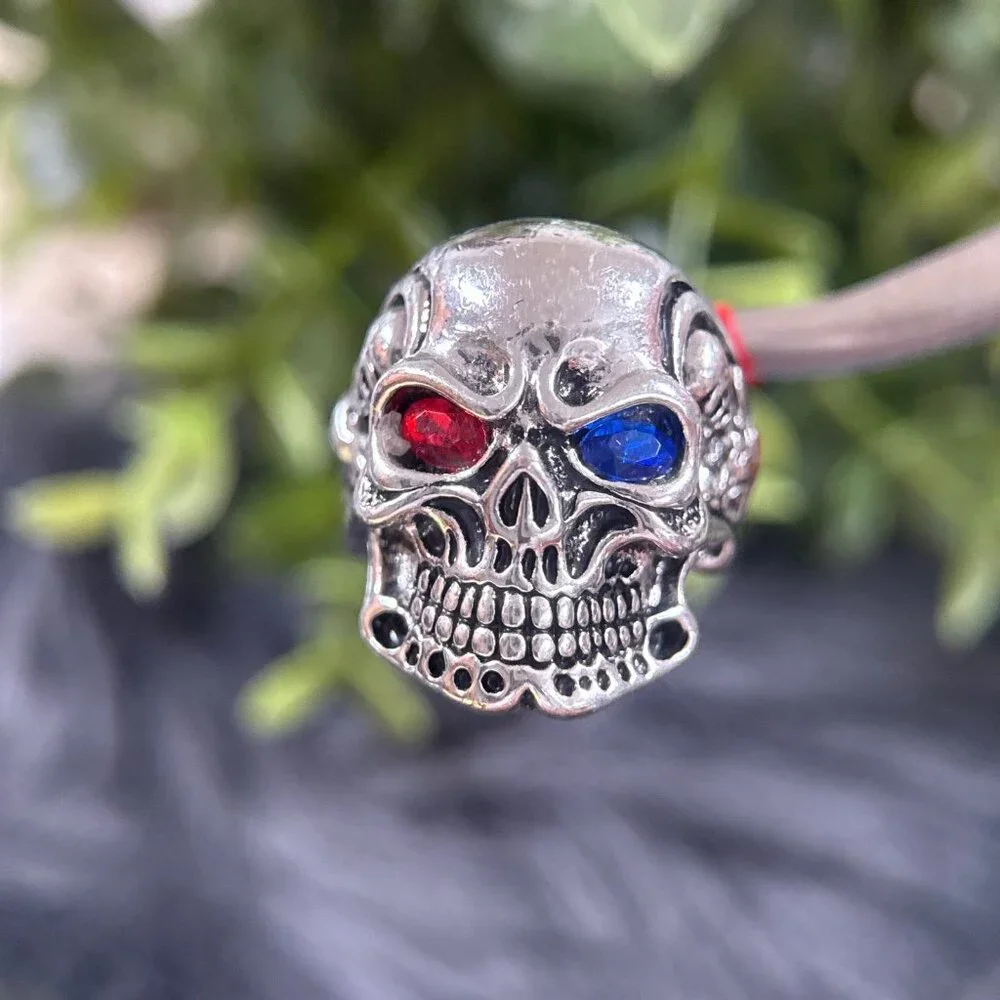 Red & Blue Eye‎ Skull Ring
